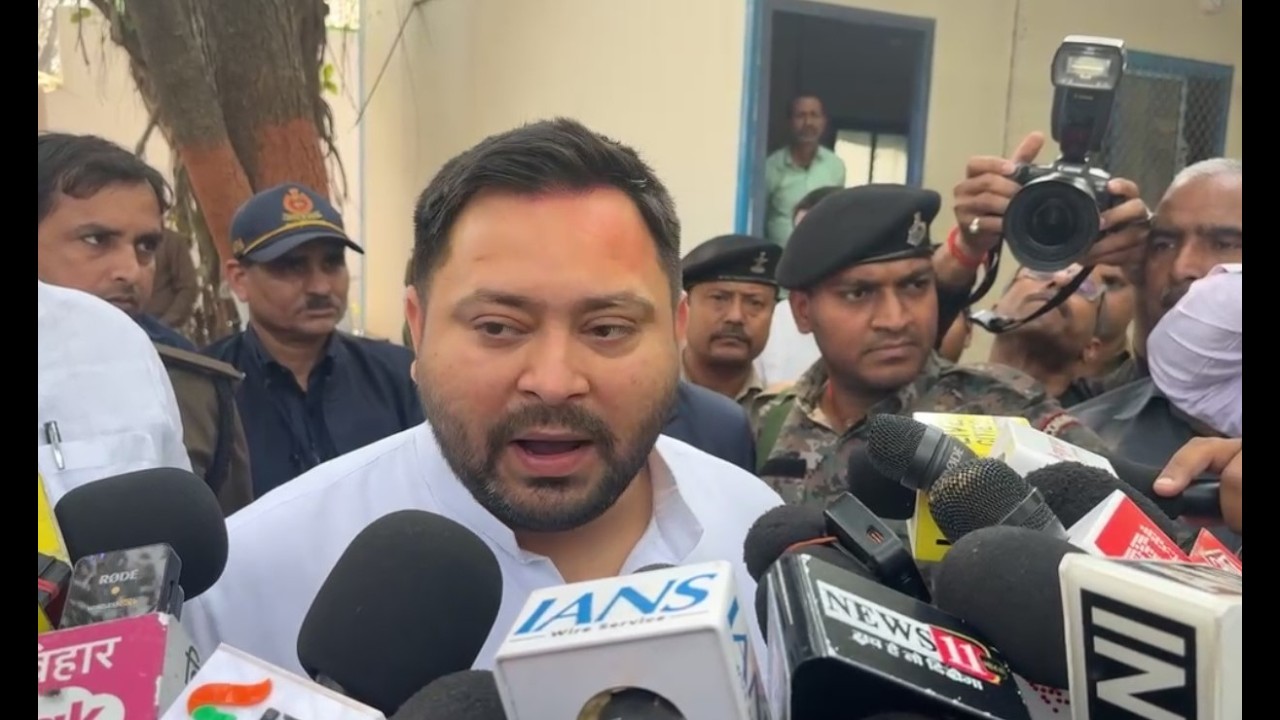 Nitish Kumar के हटने पे Tejashwi Yadav का महत्वपूर्ण प्रेस कॉन्फ्रेंस Live..