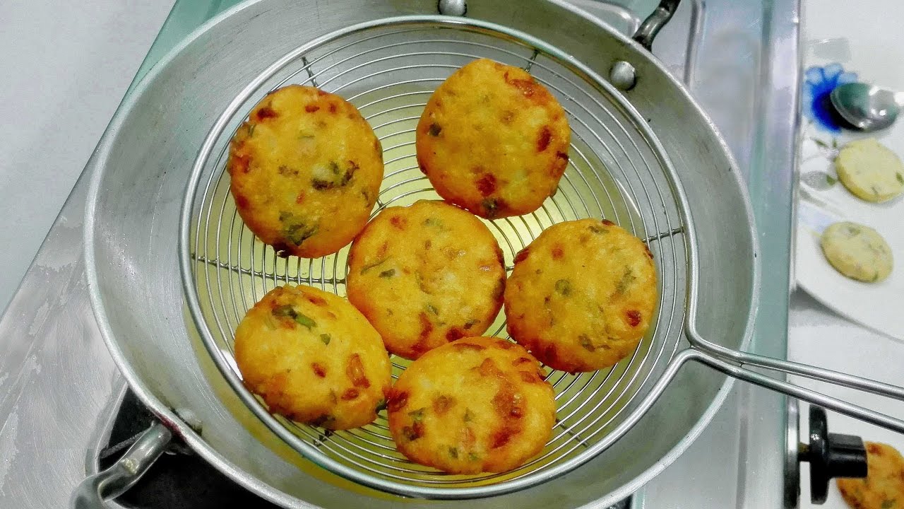 Potato Vada || Aloo Vada || Easy, Simple & tasty Snack Recipe