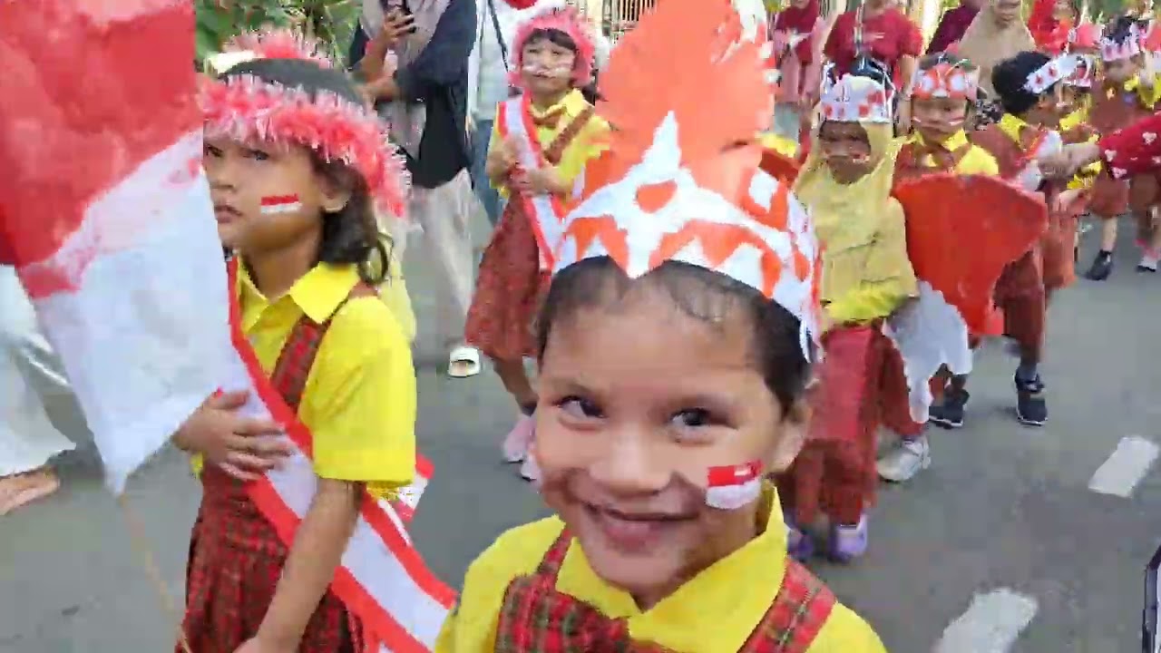 PAWAI HUT RI ~ TK Marga Laksana