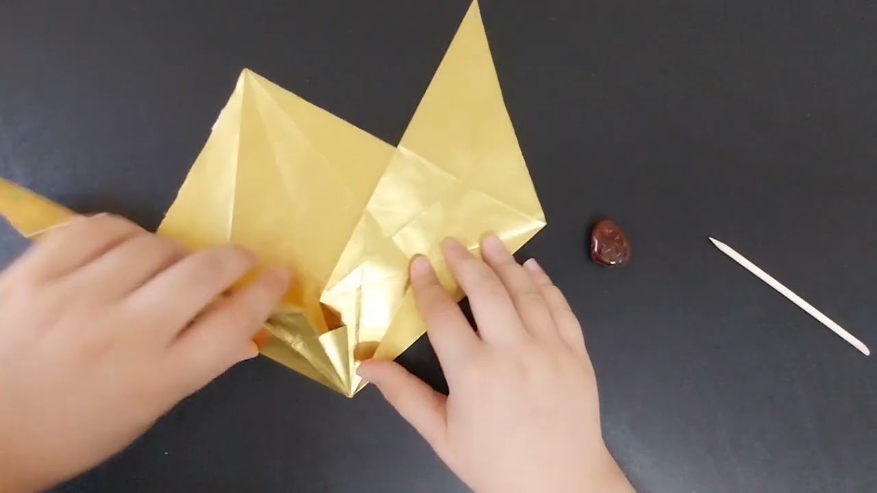 Origami SR - 71 Blackbird by Jayson Merrill tutorial. (Part 1)
