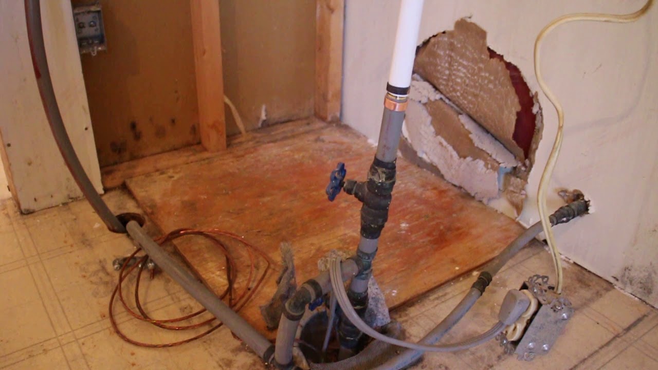Poly B Plumbing Pipe : E011 / BC Renovation Magazine