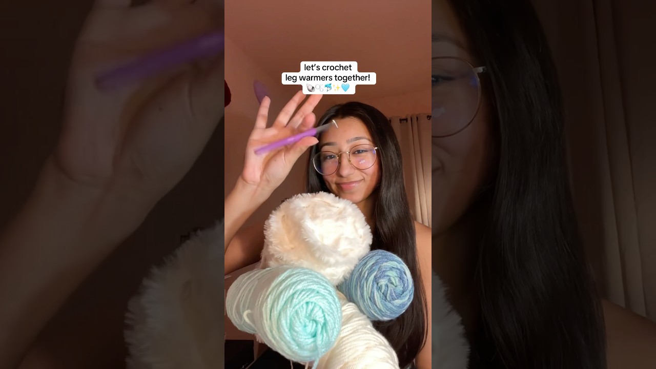 crochet leg warmers with me! 🫧🐚 #crochet #legwarmers #crocheting #crochetwithme