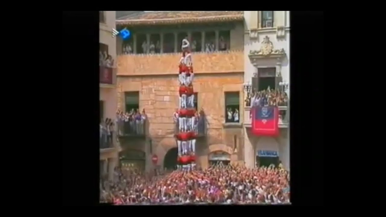 Primer 4d9 descarregat per la Colla Joves Xiquets de Valls al segle XX