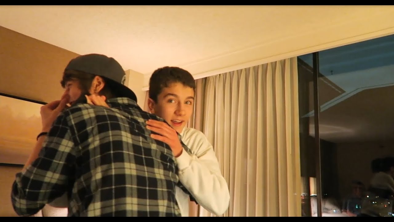 CRAZY FANBOY PRANK