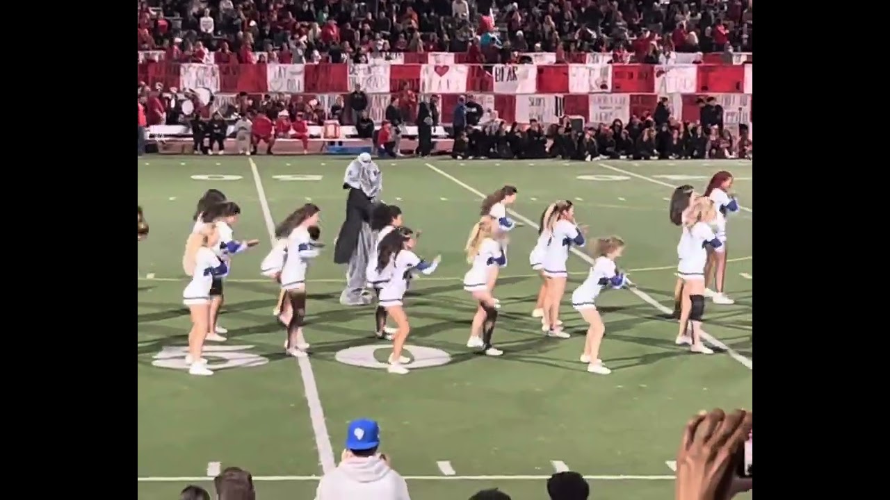 Burbank Bulldogs vs Arch Rival Burroughs Bears Cheerleader routine 2023