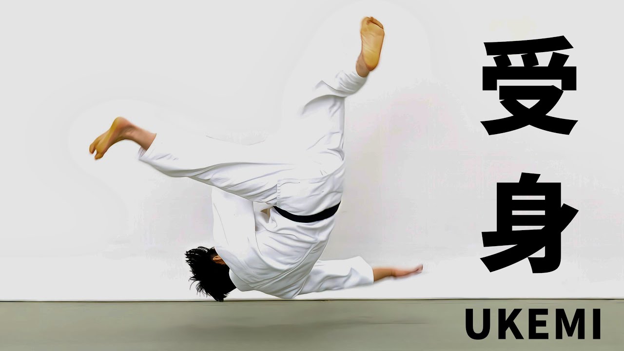 Aikido Ukemi master - body control while falling