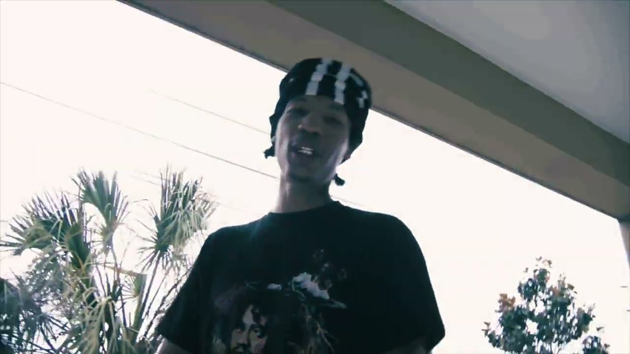 10KDUNKIN - FREE MIKE G (OFFICIAL VIDEO)