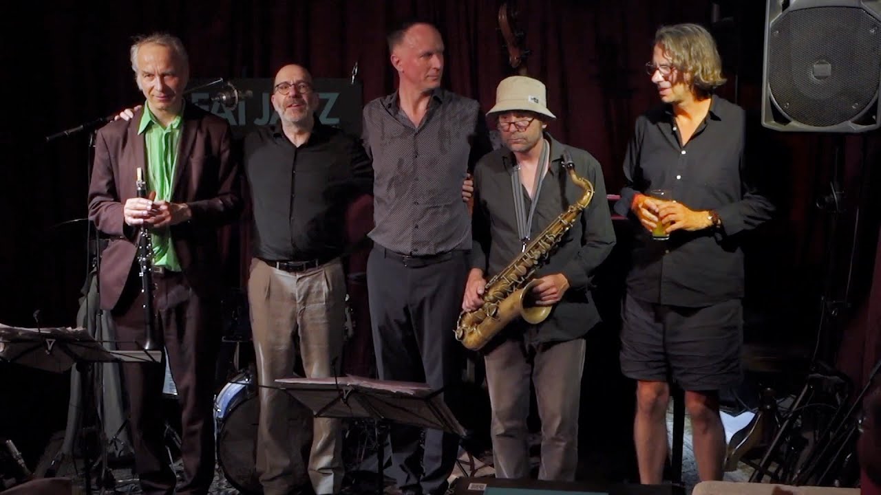 Bj&ouml;rn L&uuml;cker Berlin Ensemble - SING