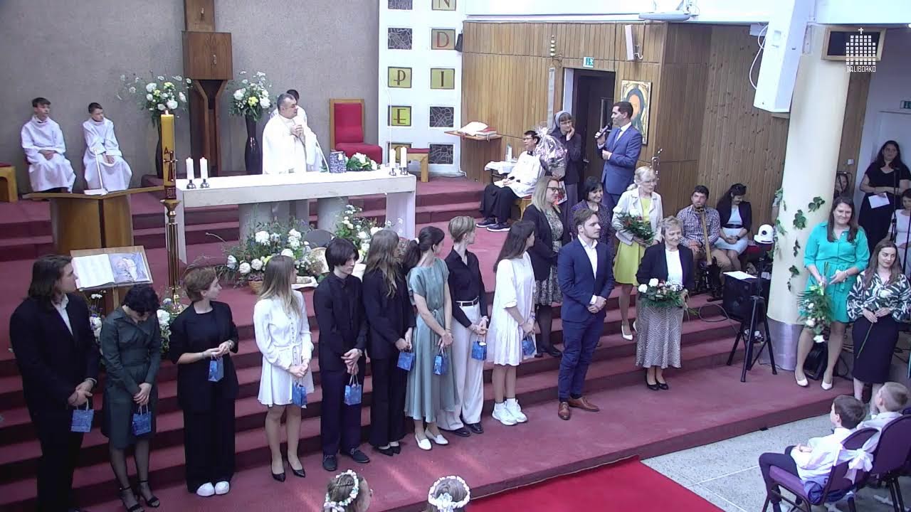 Priamy prenos 1.sv.prijímania . Celebruje páter Pavol Hudák, SVD