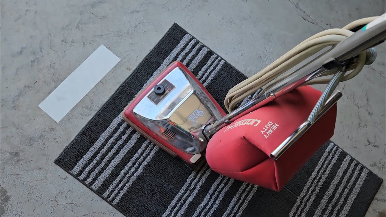 Sanitaire SC886 Upright Vacuum