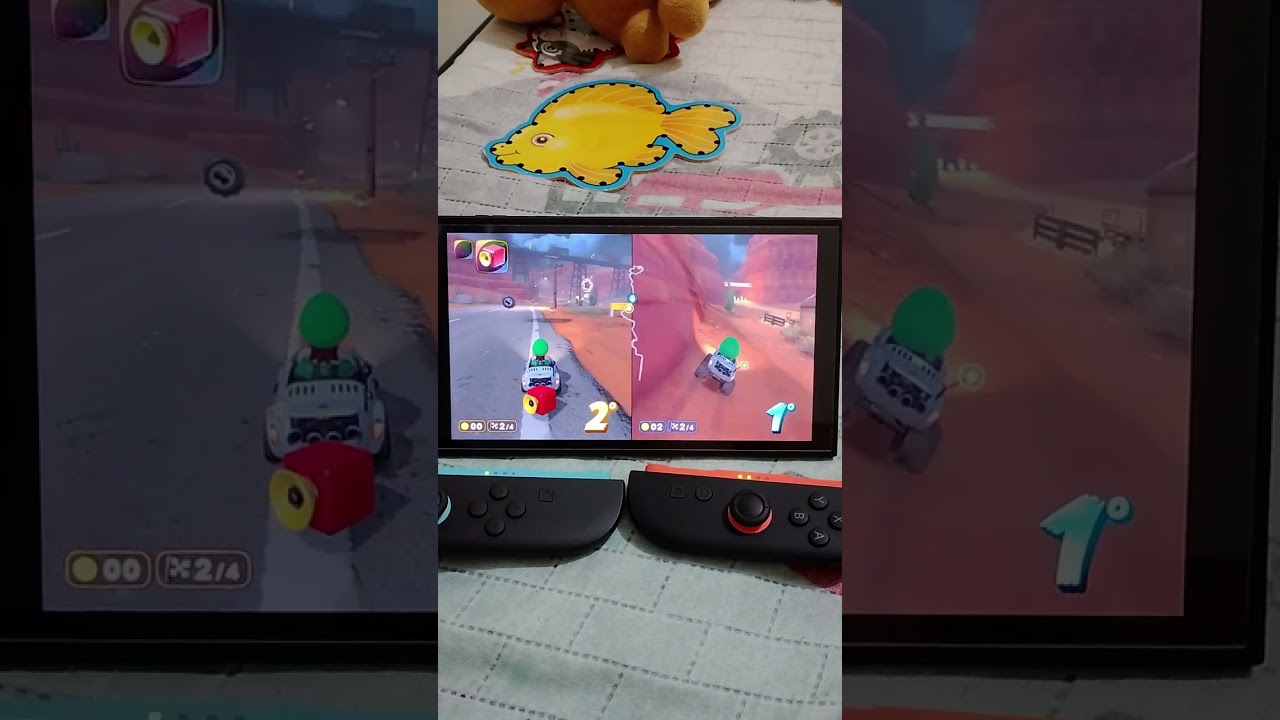 Mario Kart World 2 jogadores mas eu não controlo nenhum deles 