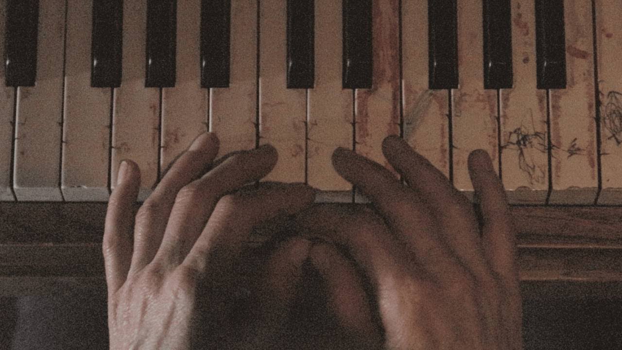 Mel Parsons | Don't Leave the Light On