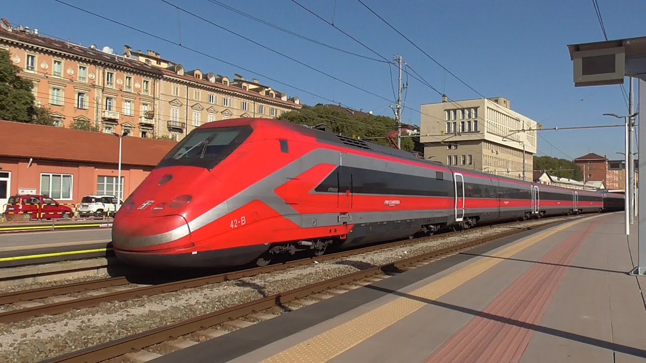 FS - Stazione di Torino P.N. - Arrivi e partenze - 10 ottobre 2023