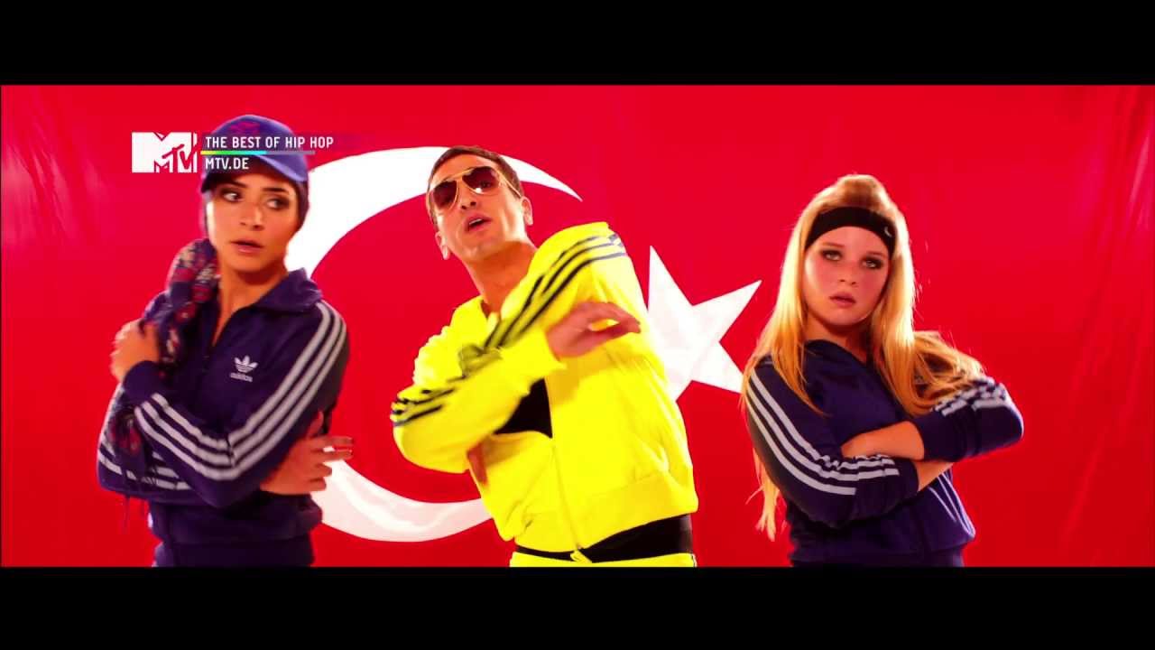 Musikvideo (UNGEK&Uuml;RZT) CEM &Ouml;ZT&Uuml;RK - 
