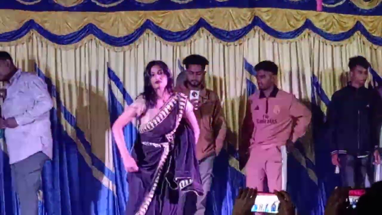 সাথী পুরাই আগুন 🔥 