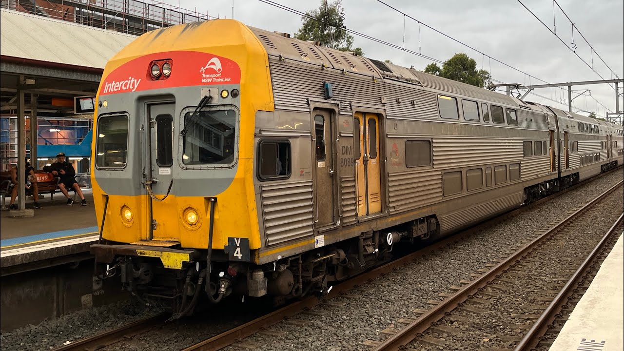 NSW Trainlink V Set departing from St Marys - BMT Blue Mountains Line