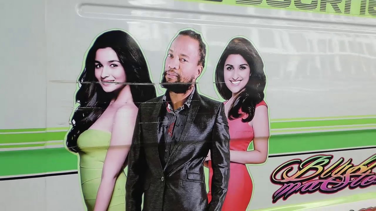 BUS DECORATIE IN SURINAME