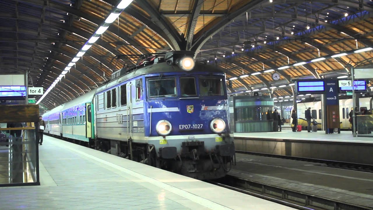 EP07-1027 z TLK Śnieżka - przerwany odjazd z Wrocławia Głównego, spóźnieni pasażerowie + radio