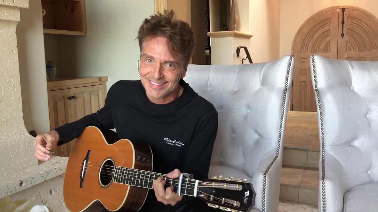 Living Room Sessions: “Should’ve Known Better”