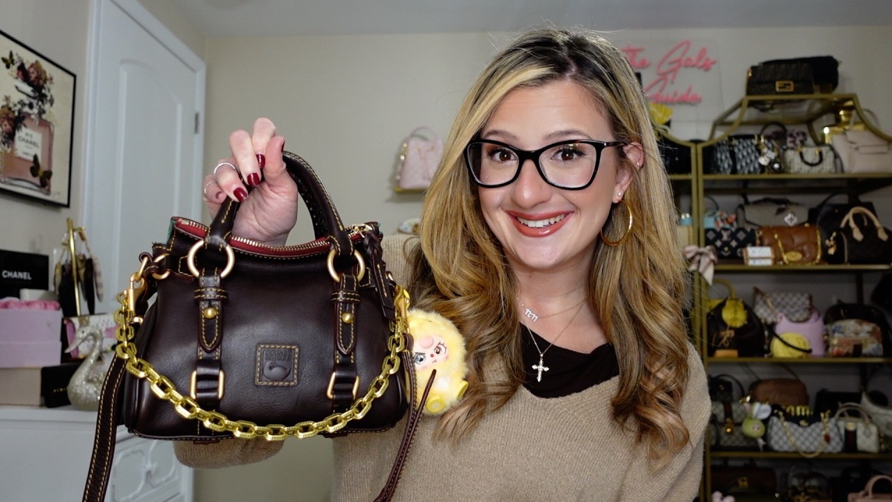 Обзор сумки Dooney & Bourke Nano Florentine! Что в неё помещается, фотографии в процессе примерки...