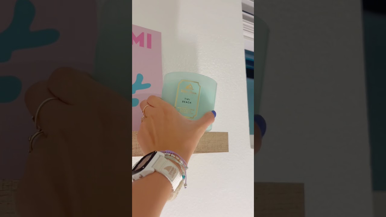 EXTREME room makeover!🤙🏼🌊🫧🏝️🏄🏼&zwj;♀️ #preppyaesthetic #roommakeover #beachaesthetic