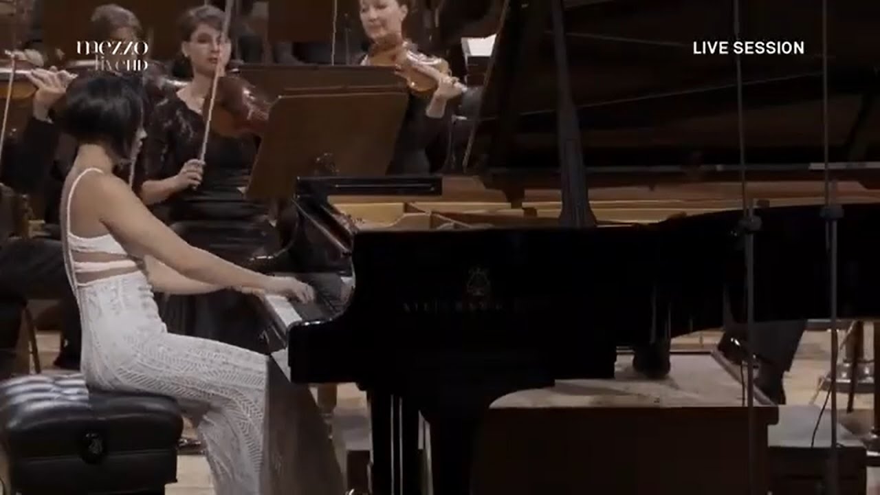 Rachmaninov - Piano Concerto No. 1 | Yuja Wang