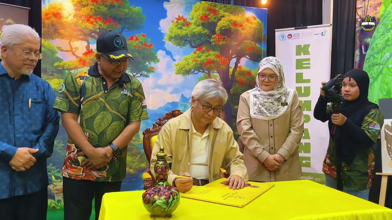 PAMERAN JEJAK KELUMPANG: BUNGA WARISAN PERAK DI PERPUSTAKAAN AWAM CAWANGAN UTAMA KUALA KANGSAR