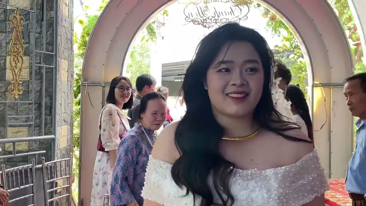 Ngày đại hỷ của gđ ông bà Ánh Huế