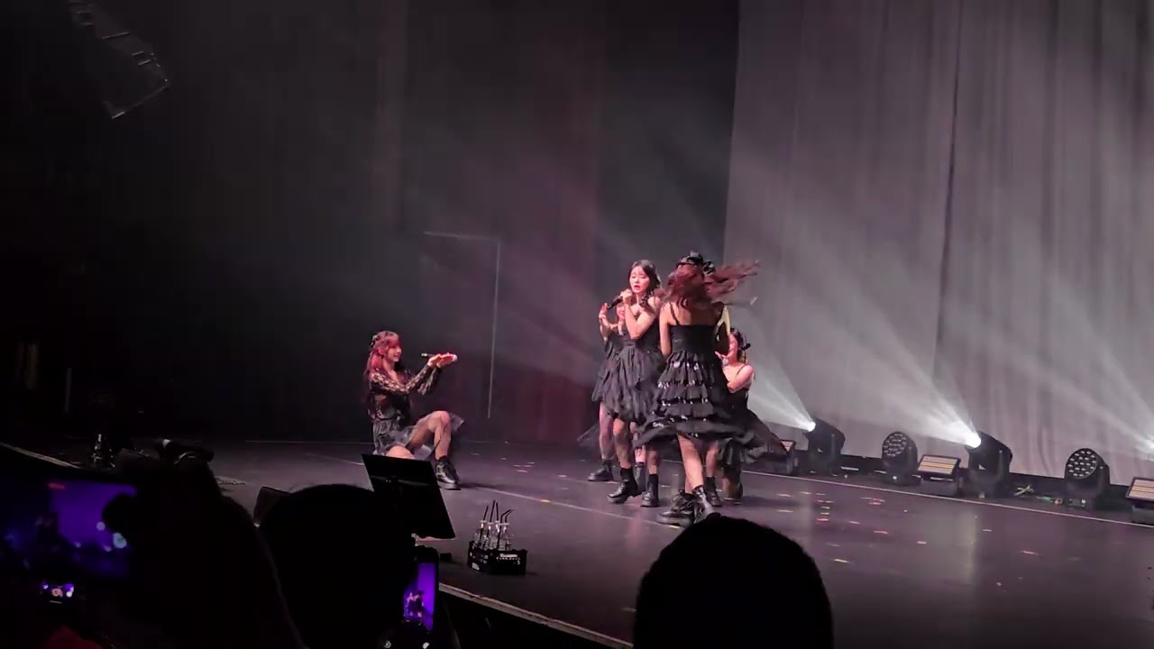 FIFTY FIFTY naughty or nice live in chicago