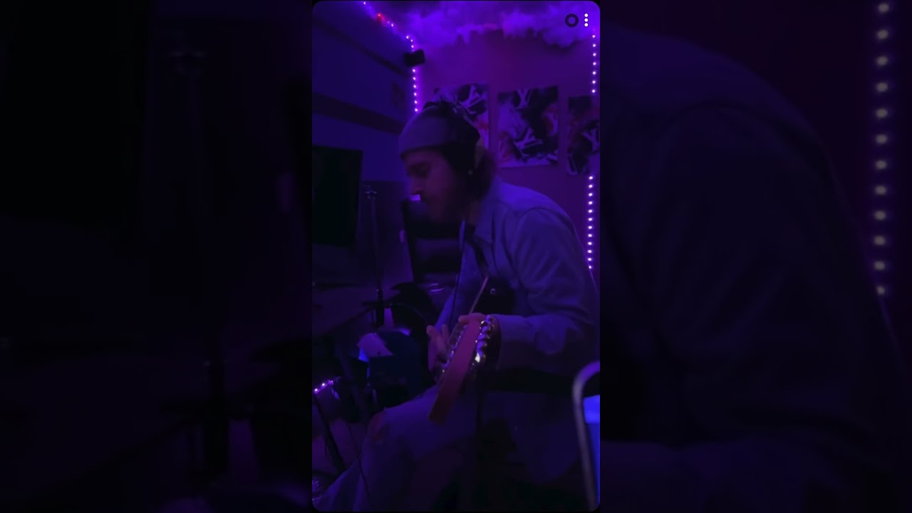 When your a very famous music artist creating a new viral song! 😱🔥 #shorts