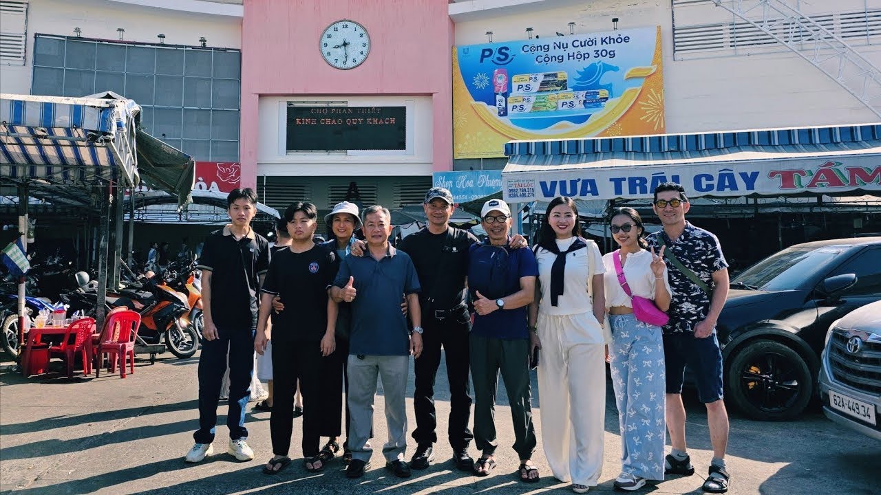 Chủ Quán Ăn Phát Hiện Quốc Võ Trong Chợ Phan Thiết Đang Làm Gì?