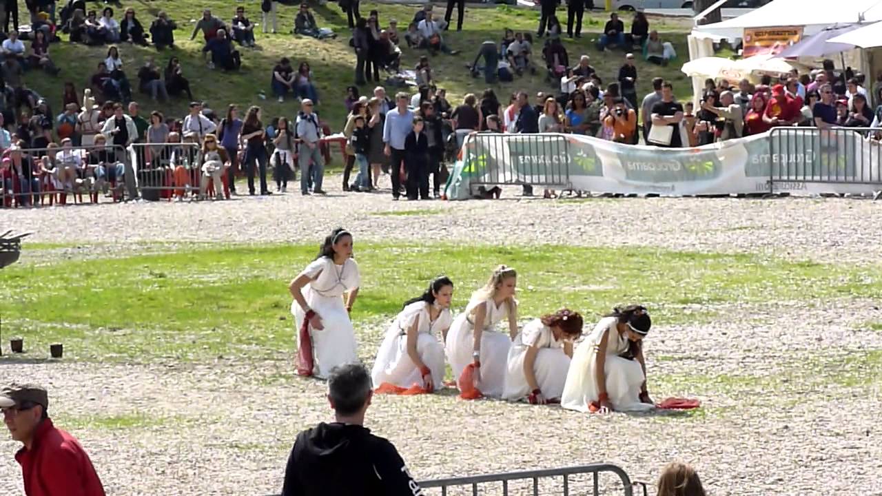 Ninfe Nereidi Danze Antiche -Danza del fuoco