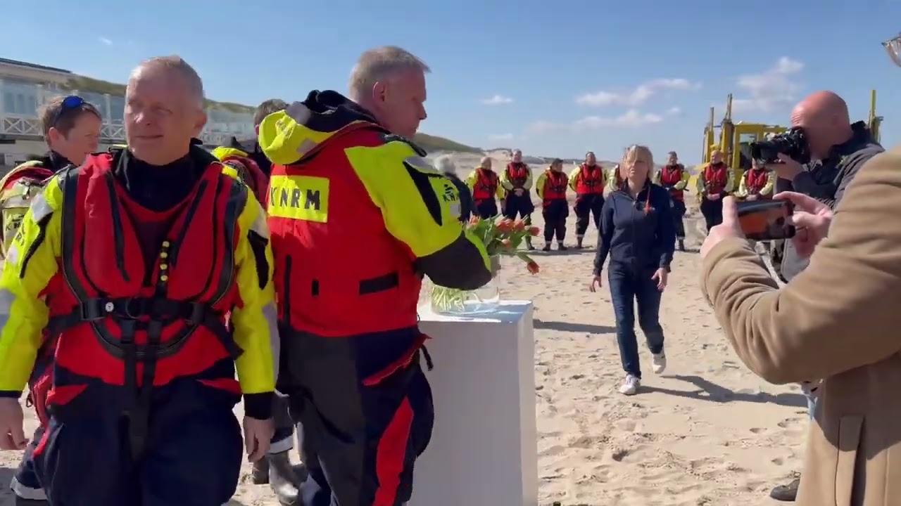 200 jaar KNRM doop Tara Tulp ter nagedachtenis aan allen die niet gered konden worden