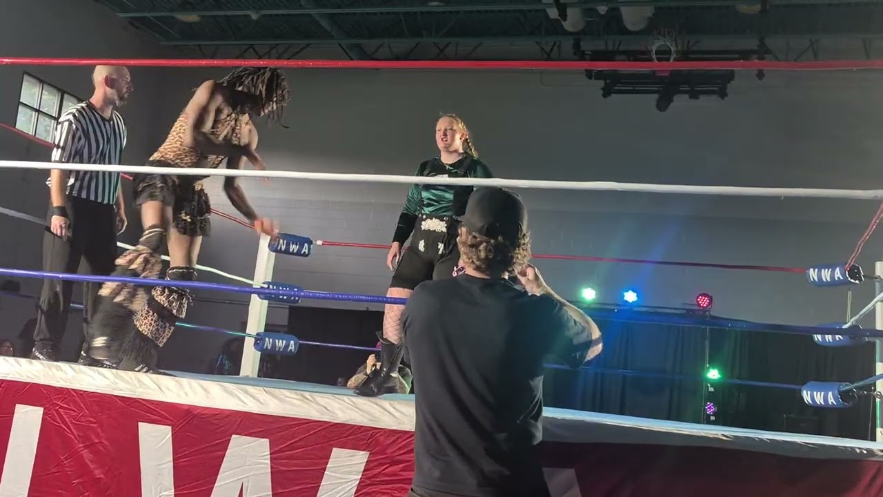 Fight The World Wrestling Spring Slam: Одиночный поединок &mdash; Грета против Шемара Амора
