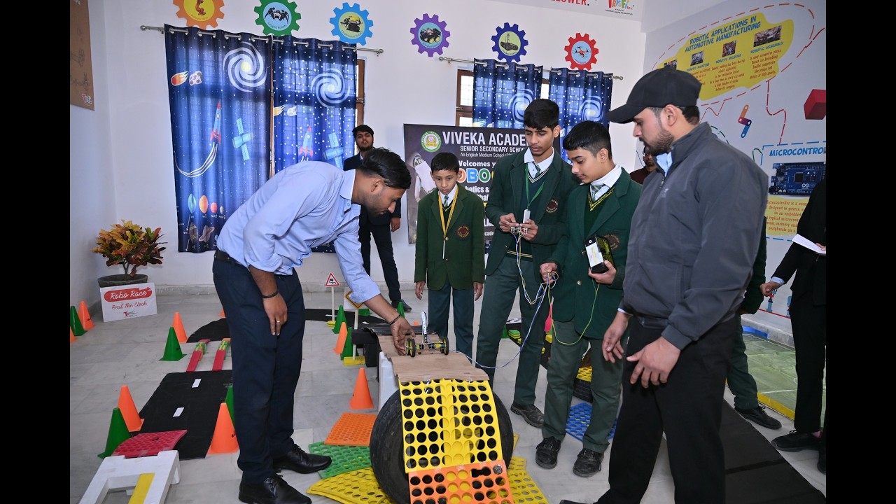 Robotics Competition : ROBOCON (Viveka Academy , Khadri)