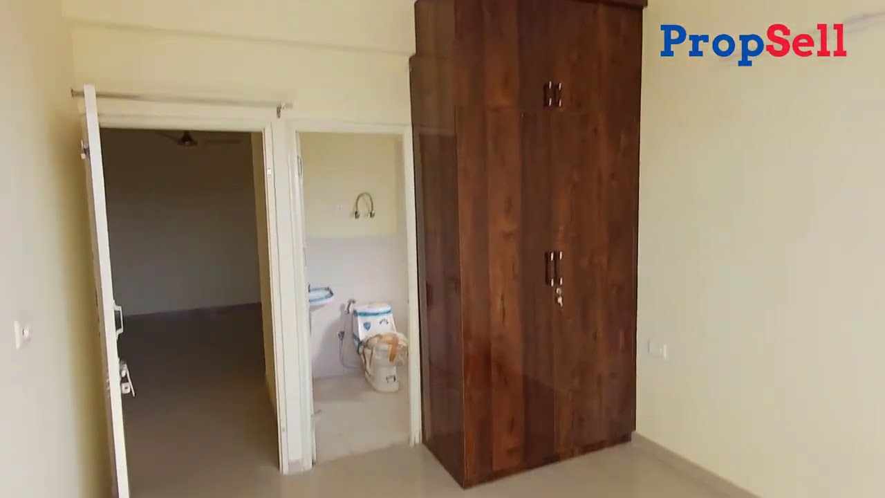 For #sell   Pyramid Heights Sector 85 gurgaon | 2 bhk flat in gurgaon |  well planned society |