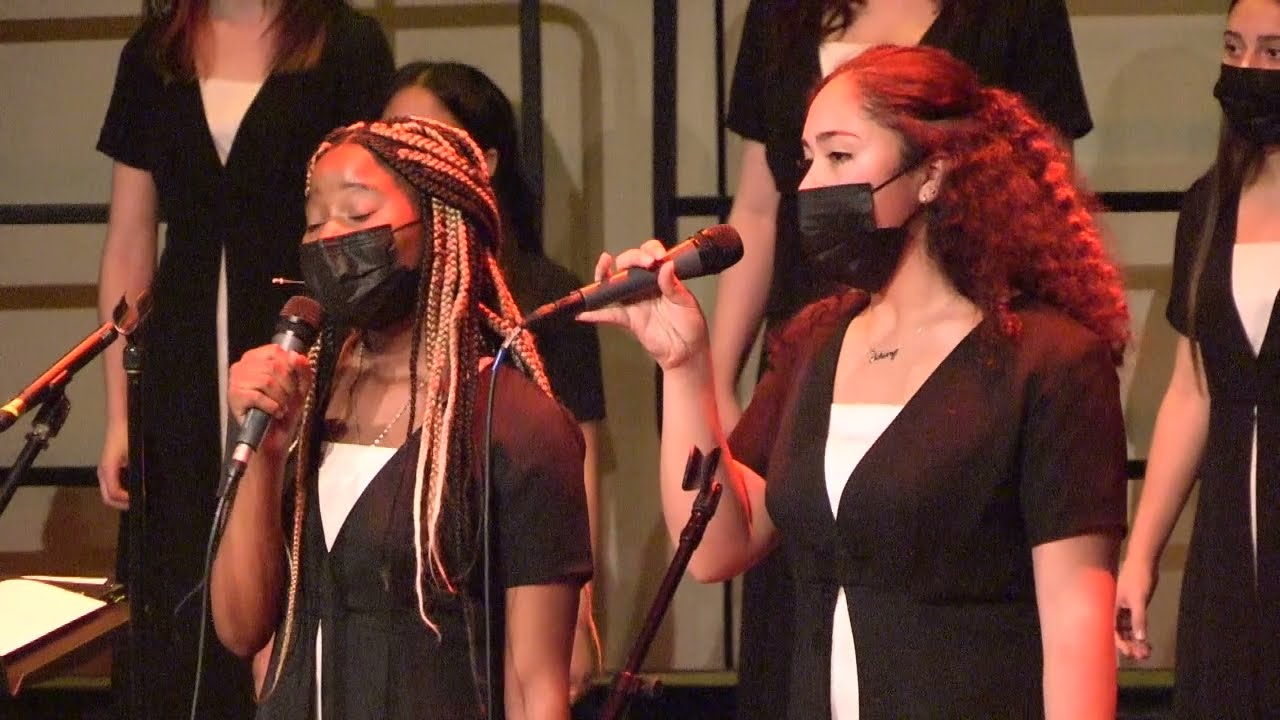 Santa Tell Me arr. Huff - SLHS Bella Voce