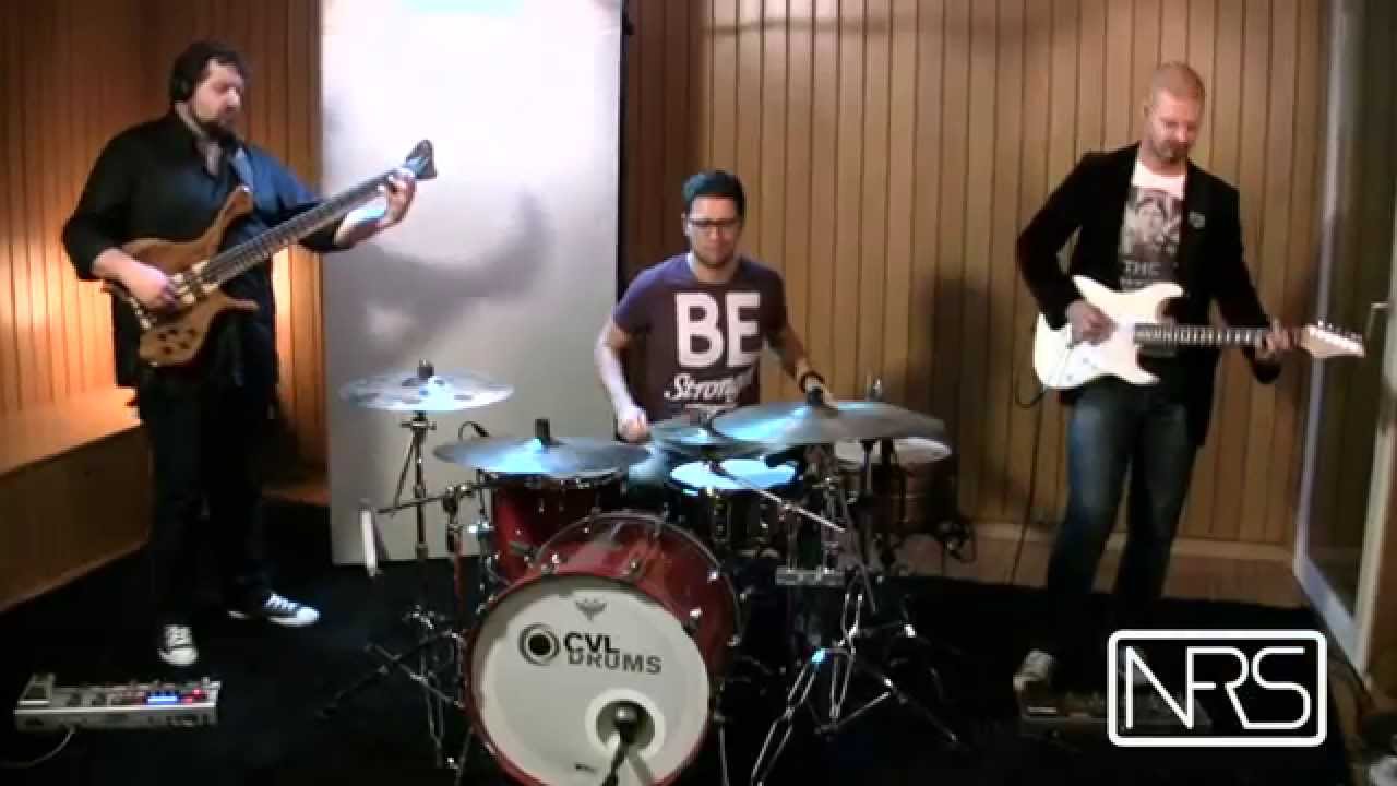 Pop on Top promo 2014 LIVE in Studio