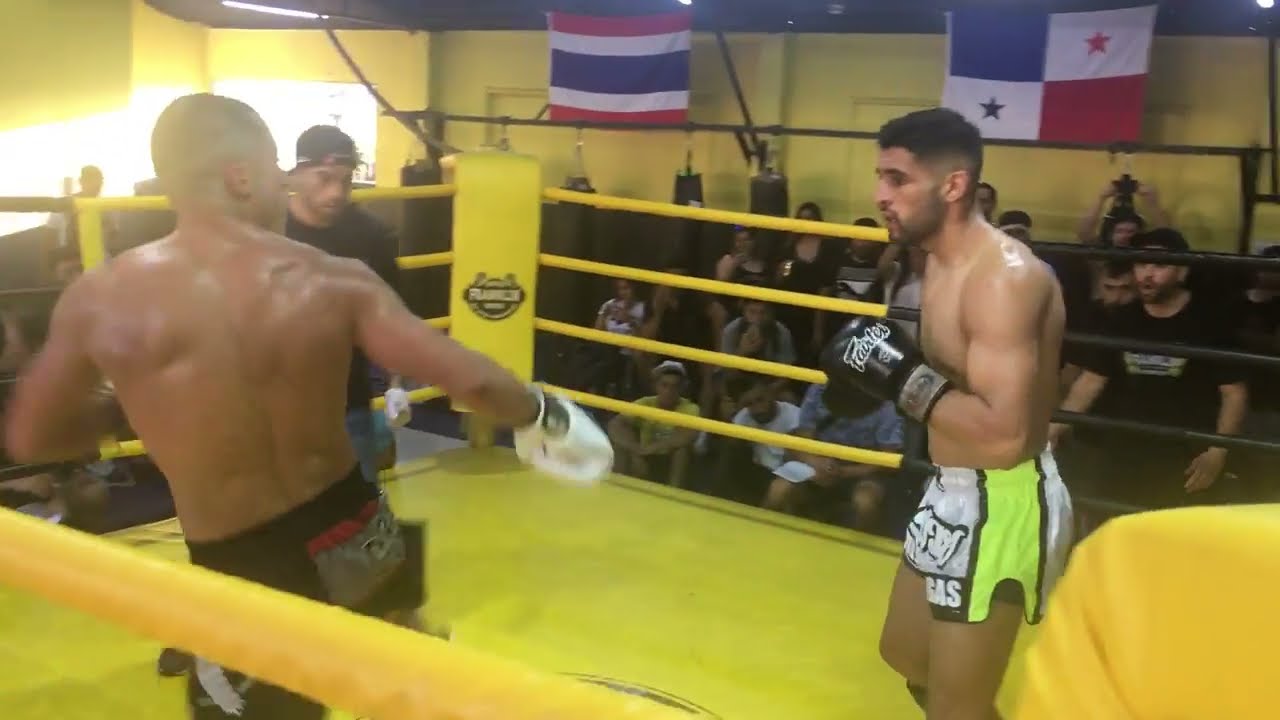 Emilio Venegas v/s Francisco Ibaceta kickboxing Chile K.O