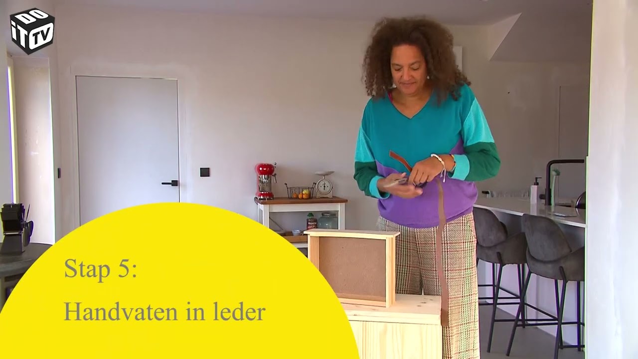 Compact bureau maken met uitschuifbaar werkblad | Zo doe je het! (Deel 3/3)
