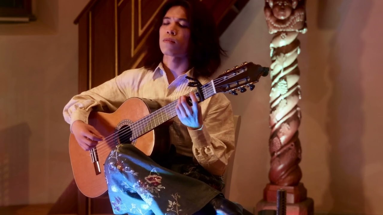 Shi Long plays Paco de Lucía (1947-2014) Taranta