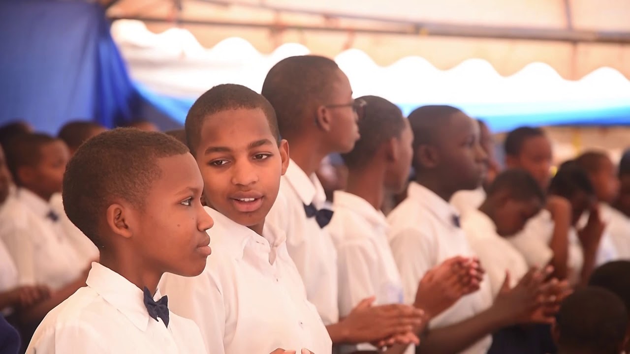 FETE DE L'ECOLE GSNDL PART 1