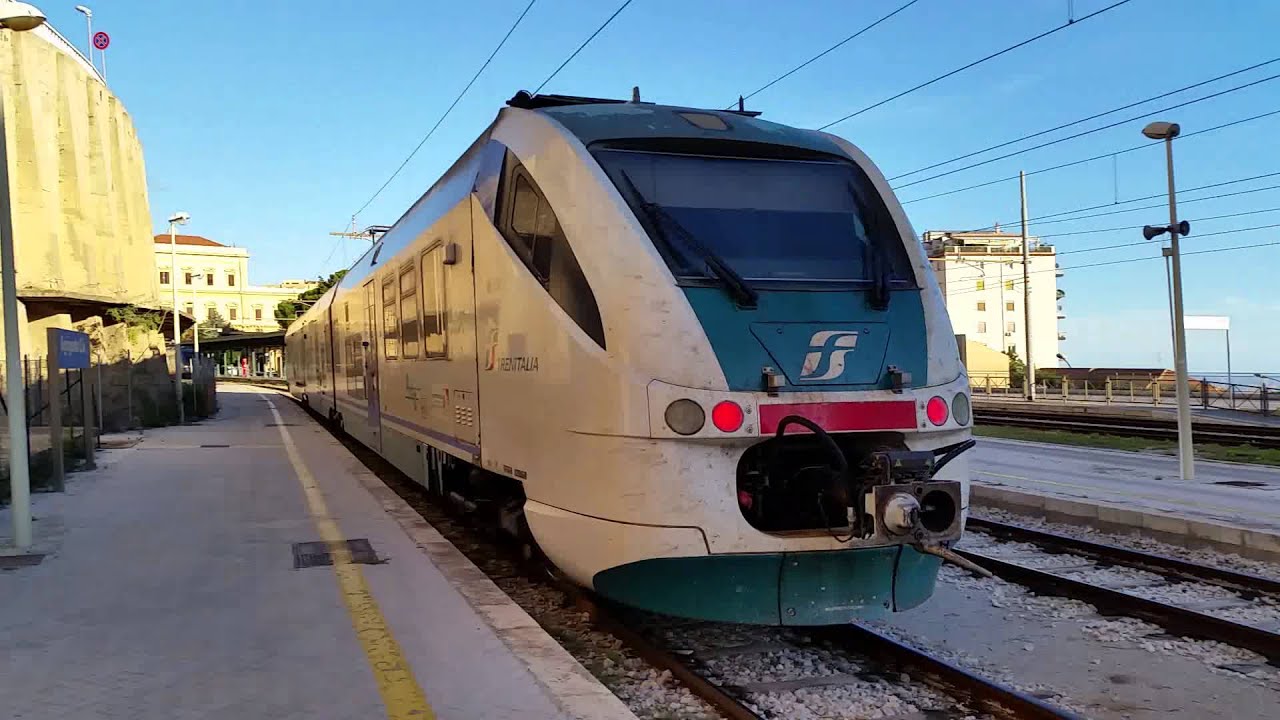 Treni ad Agrigento.