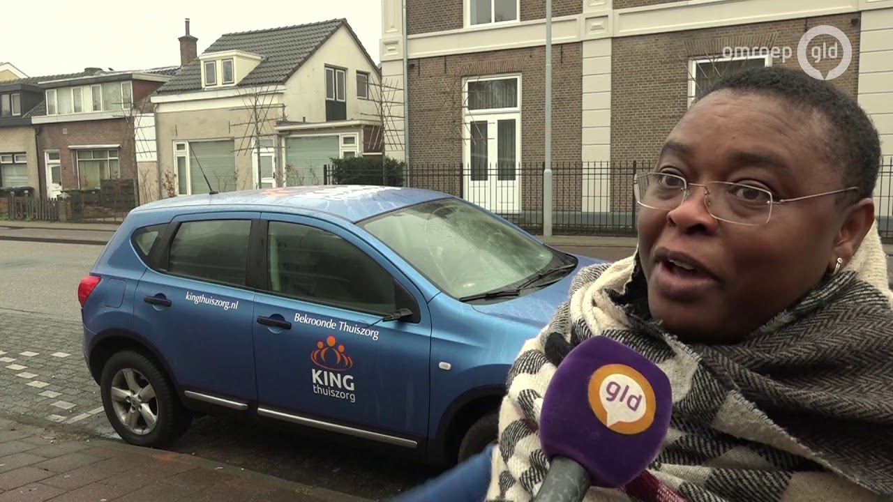 Tiental auto's vernield in Tiel