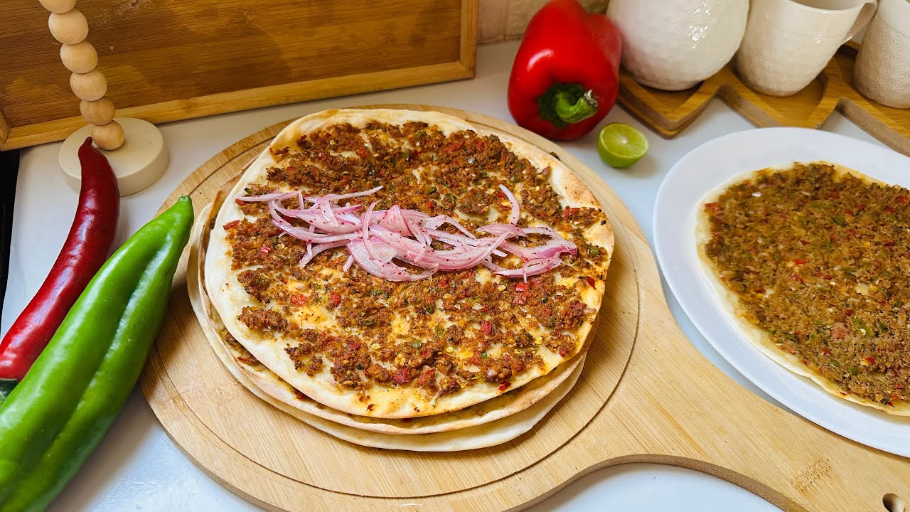 😋പൊളി ഐറ്റം !! Lahmacun Recipe Malayalam | Dinner/Snack  Recipe | Turkish Pizza Recipe