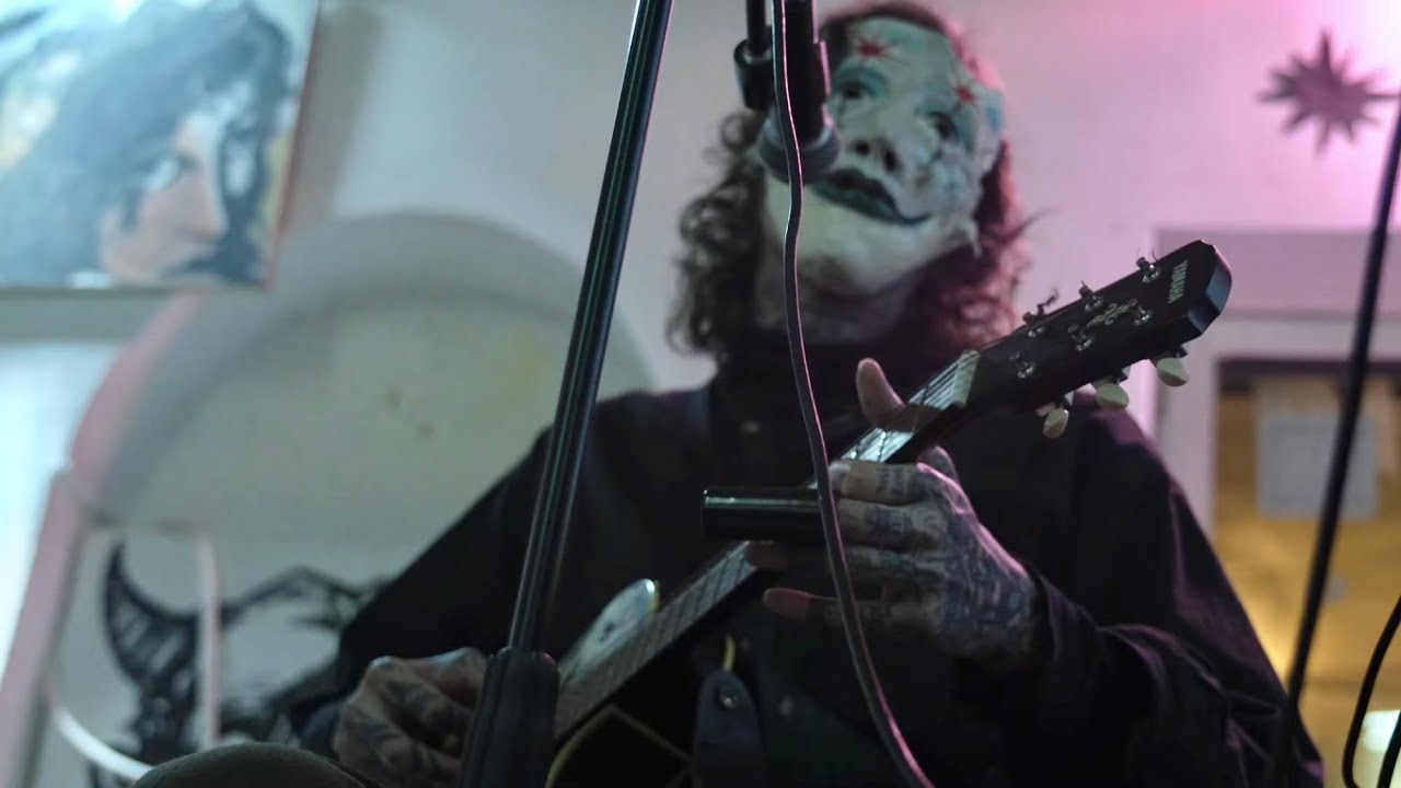 novocainerascal - through a wound on the neck (Live Ugol) 