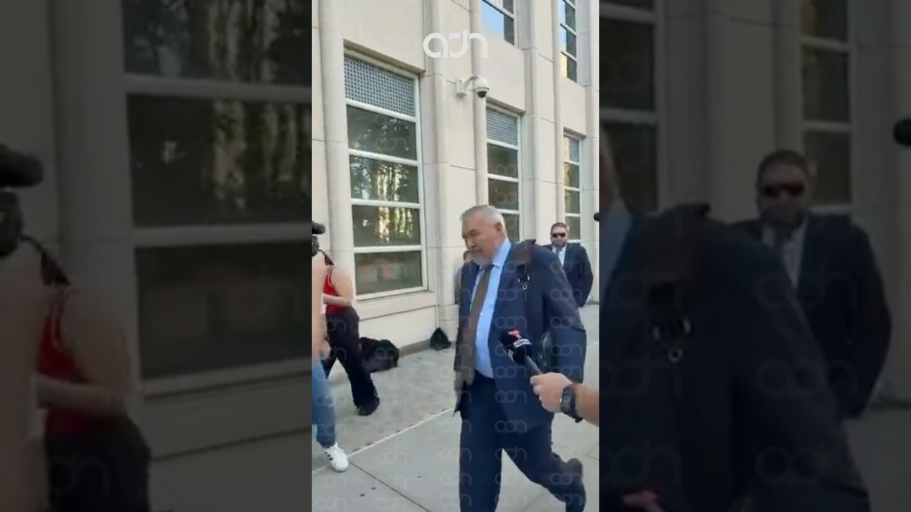 Adwokat 'El Mayo' Zambady przybywa do sądu w Brooklynie.
