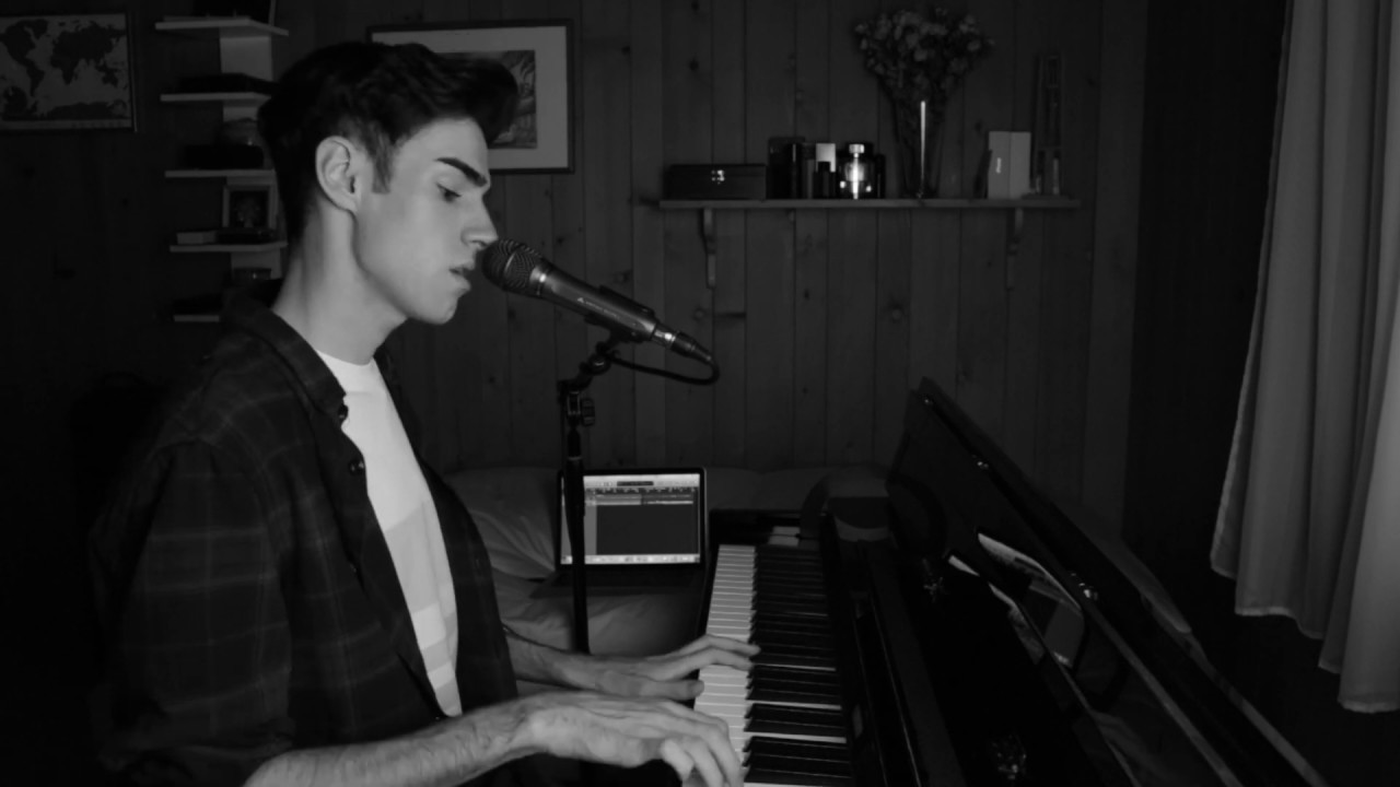 Happiness is a butterfly - Lana Del Rey (Cover) | Almost 8pm