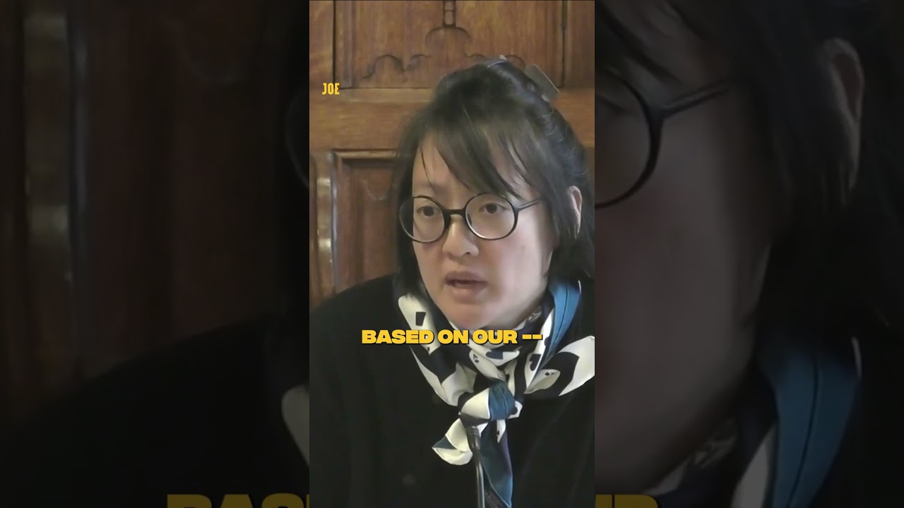 Депутат парламента допрашивает руководителей социальных сетей по поводу скандала с дипфейками, со...