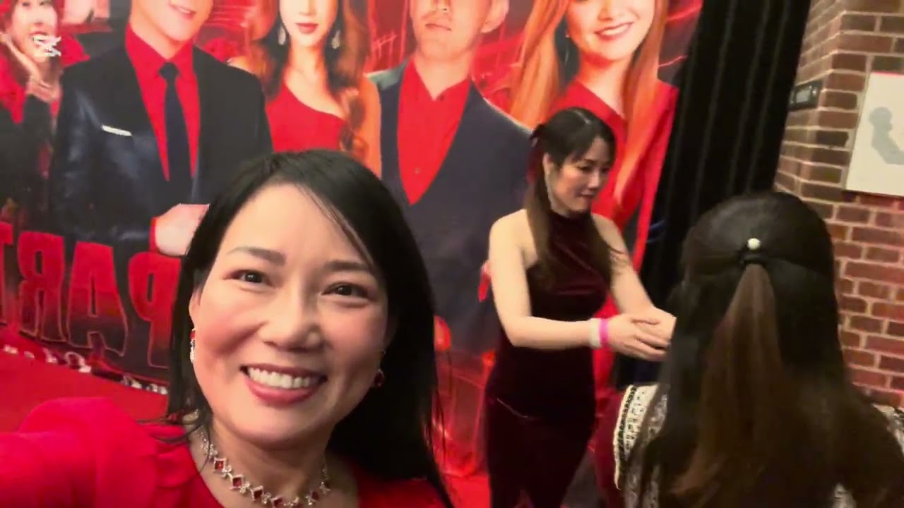 Màn đêm rực lửa đỏ